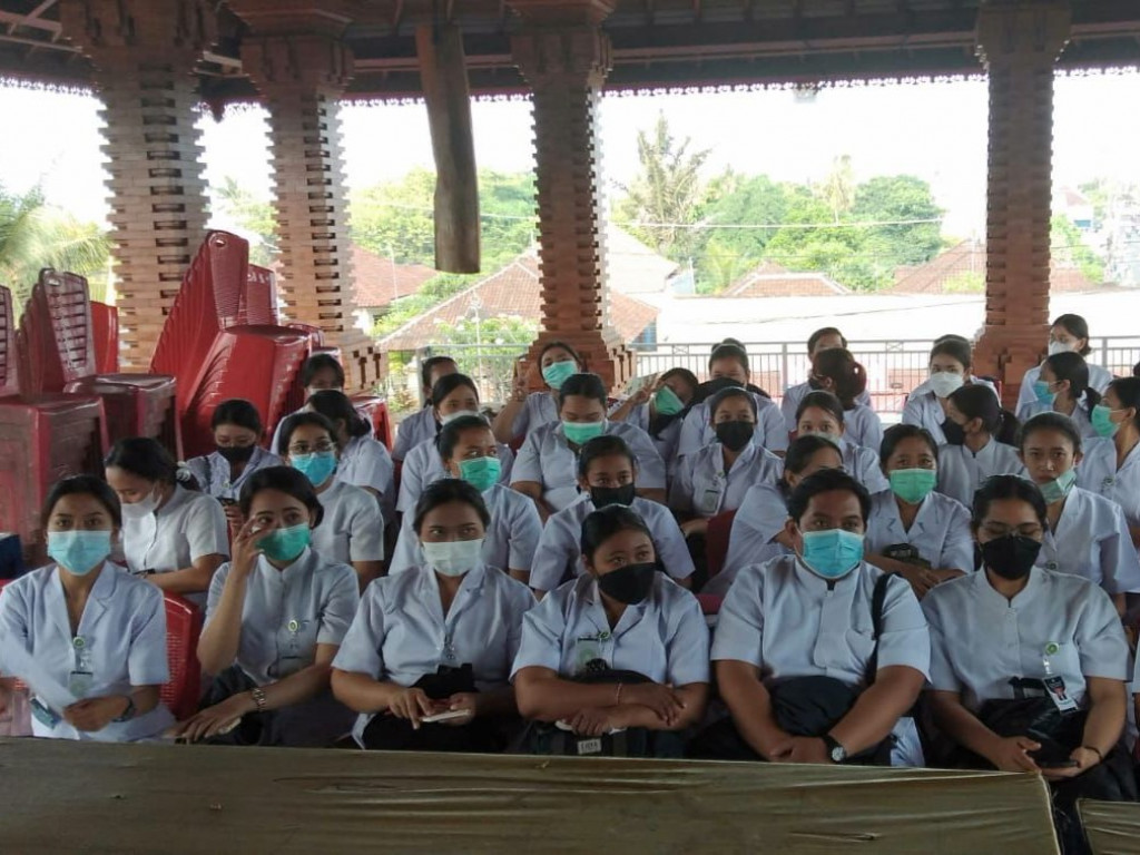Pembukaan Praktek Klinik Profesi Ners B Poltekkes Kemenkes Denpasar di Banjar Lebak, Desa Dalung
